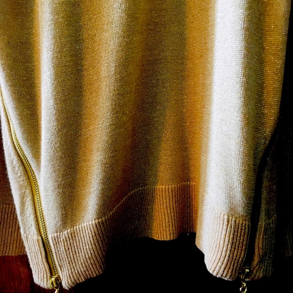 Bianca Nygård Cold Shoulder Sweater - Picture 4 of 5